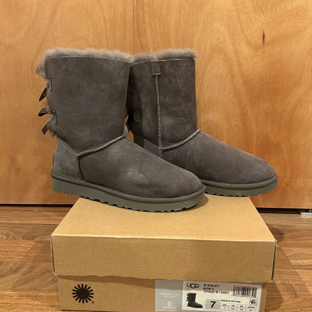 UGG Women's Bailey Bow Boots
